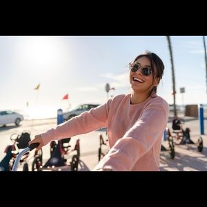 Meet your Posher, Sandi